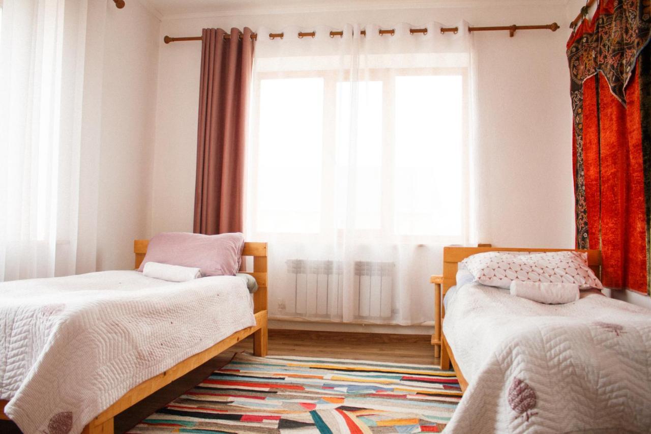 Guest House Altyn Oimok Bokonbayevo ภายนอก รูปภาพ